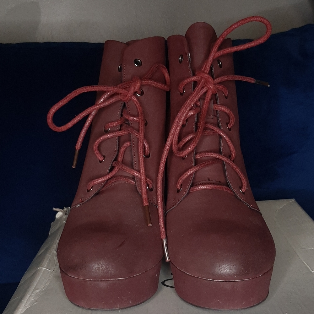 Olsenboye Womens Heel Boots